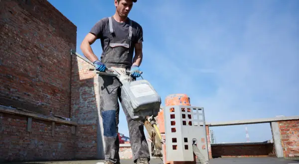 Beton B25: ile czasu zajmuje jego wiązanie i jak przyspieszyć ten proces?